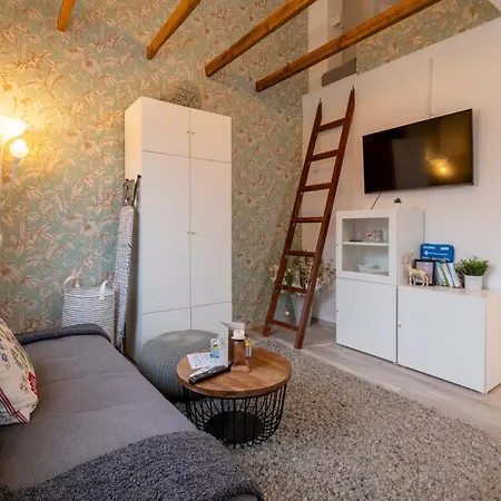 Kleine Aber Feine In Appartement *