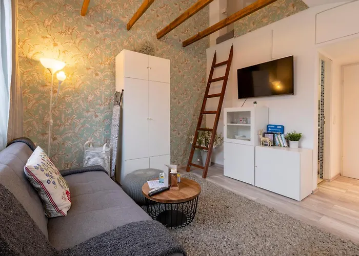 Kleine Aber Feine In Appartement *